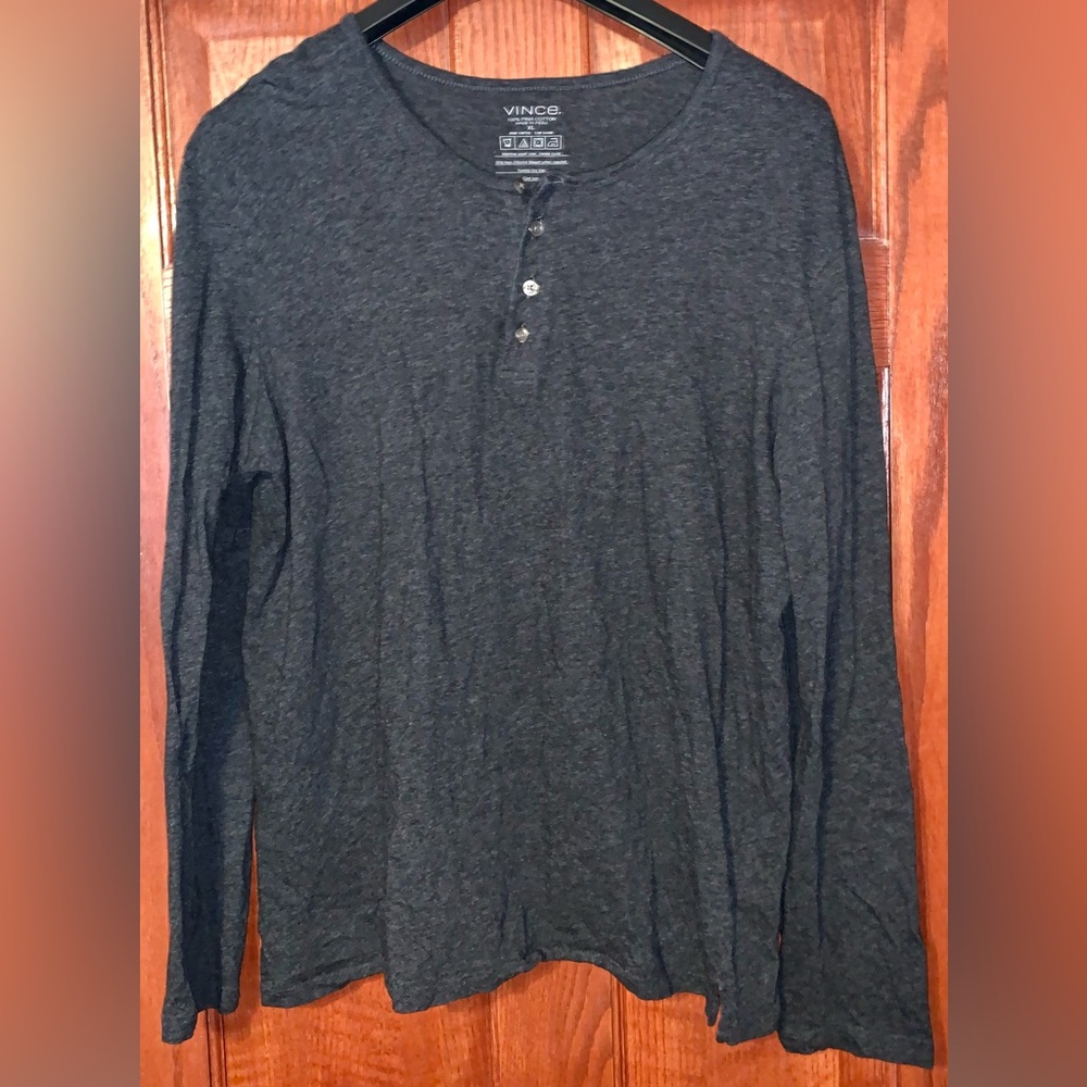 Like New Men’s Vince Charcoal Gray Henley Size XL